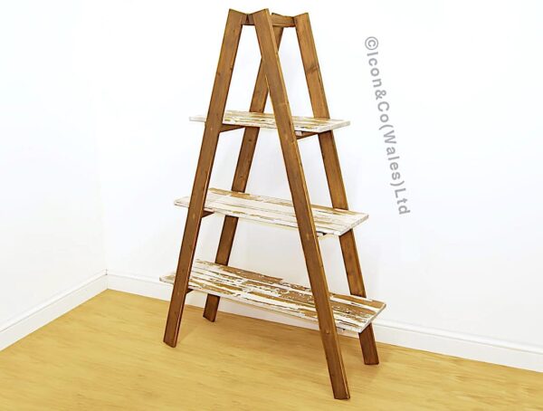 A frame ladder shelf unit for displaying retail products produce